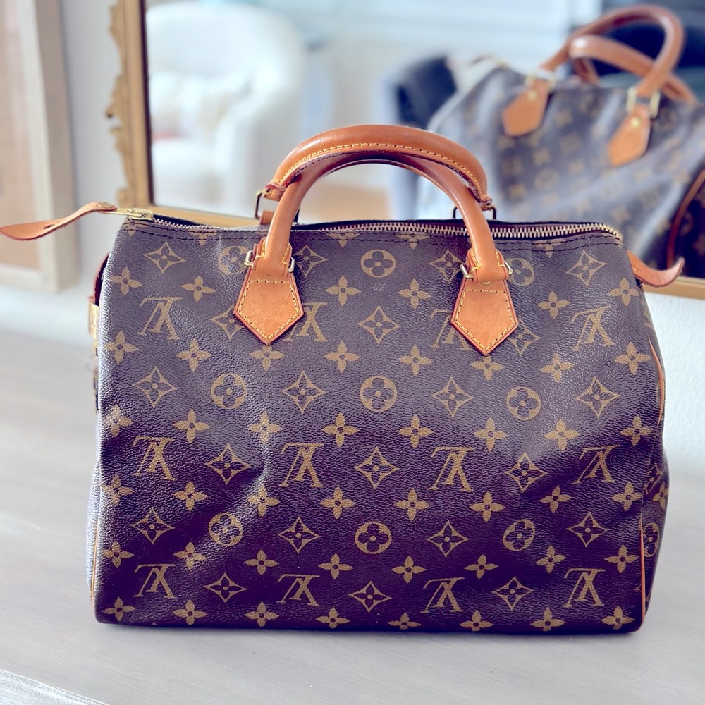 Authentic Louis Vuitton Speedy Handbag Monogram Canvas 30